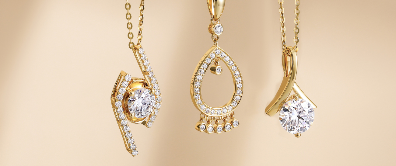 Does Gold Jewelry Go with Casual Wear or Is It Too Formal?
