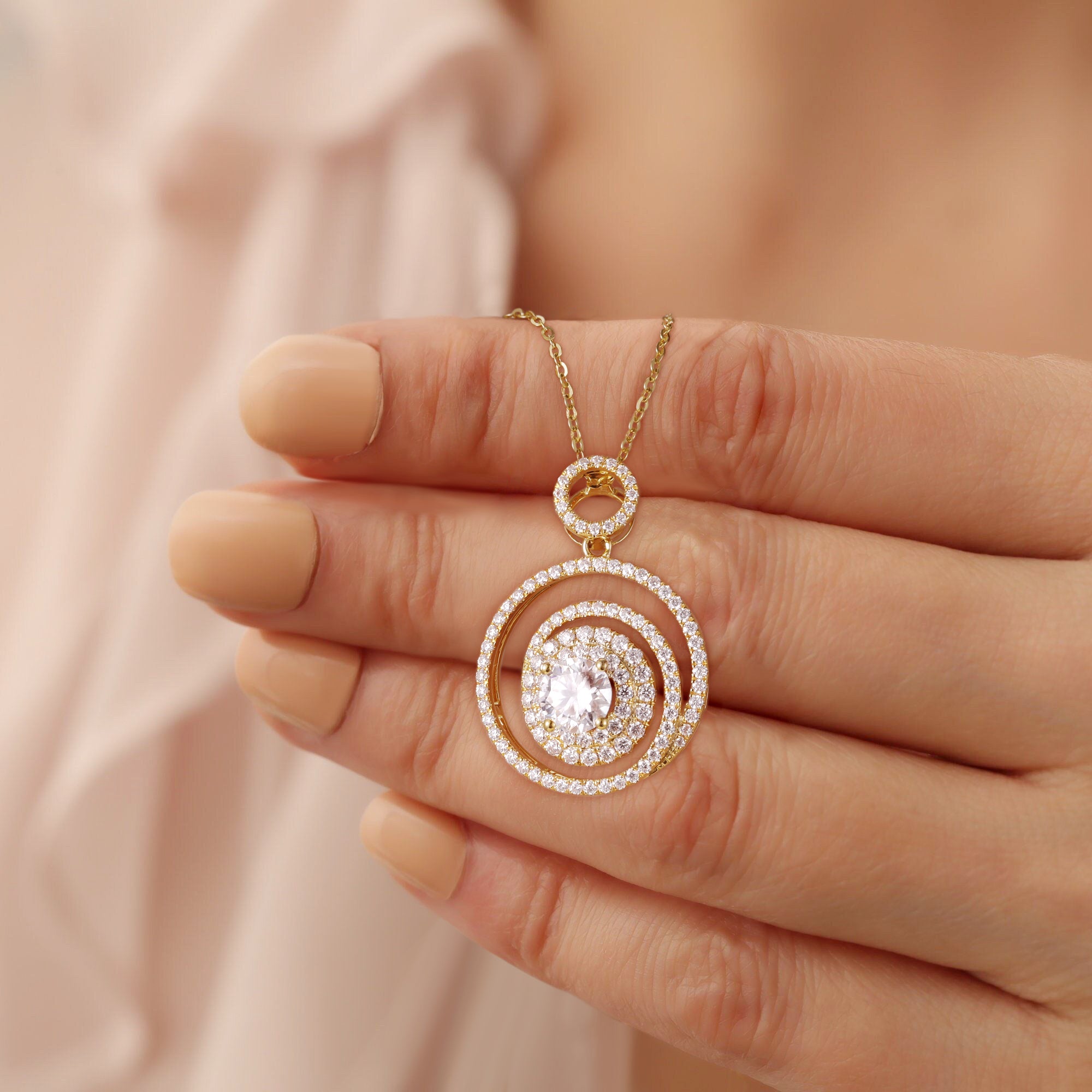 round diamond necklace, gemstone necklace, round pendant necklace, moissanite necklace gold, mother&