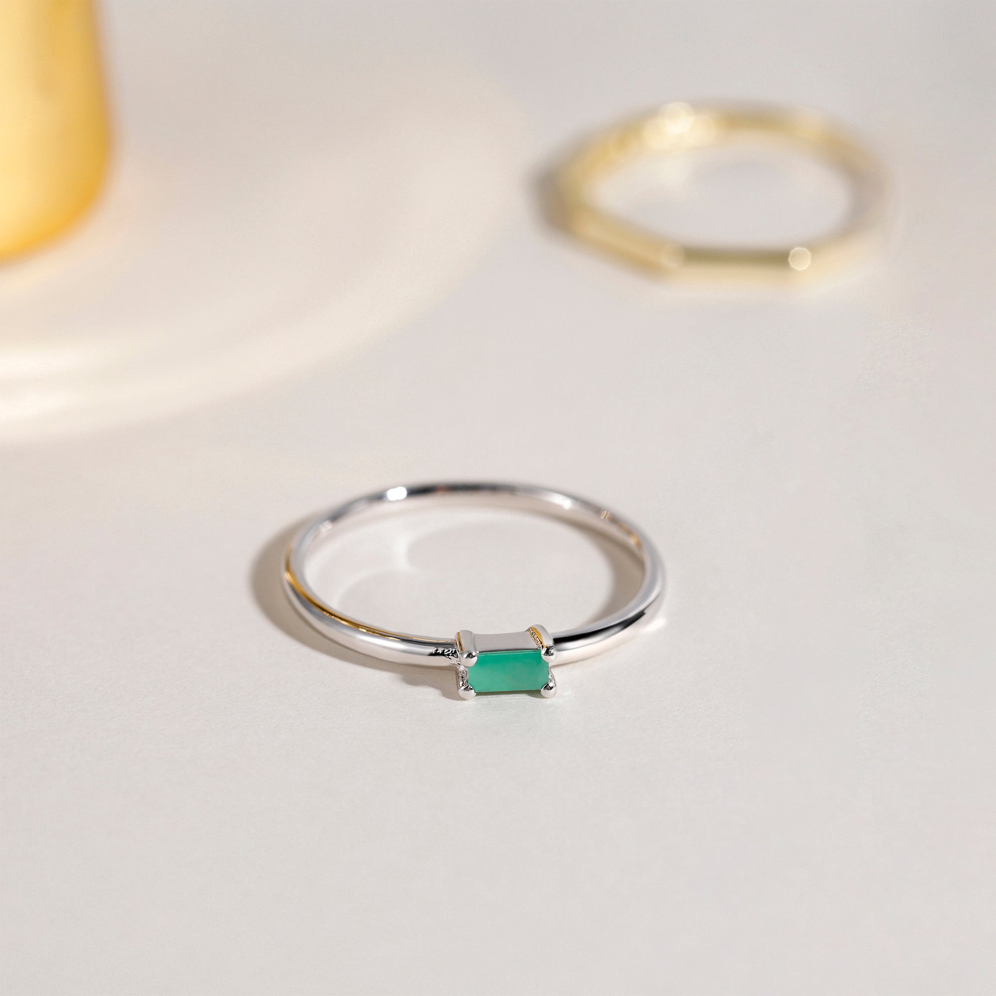 Anello semplice con fascino orientale