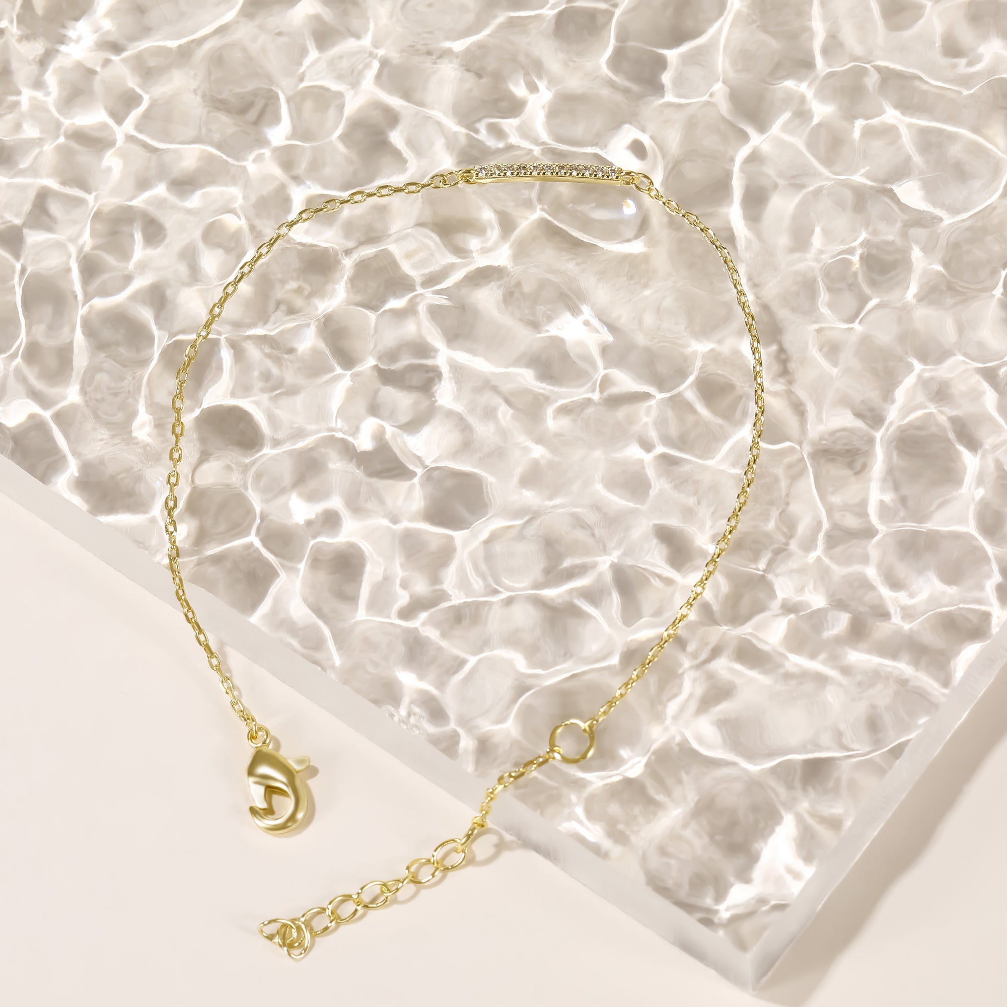 Bracciale con barra di pietre preziose