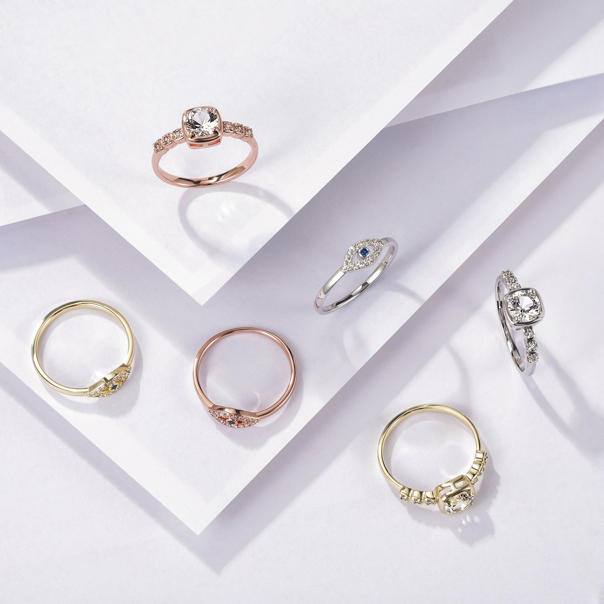Anello di promessa rotondo personalizzato con pietra preziosa