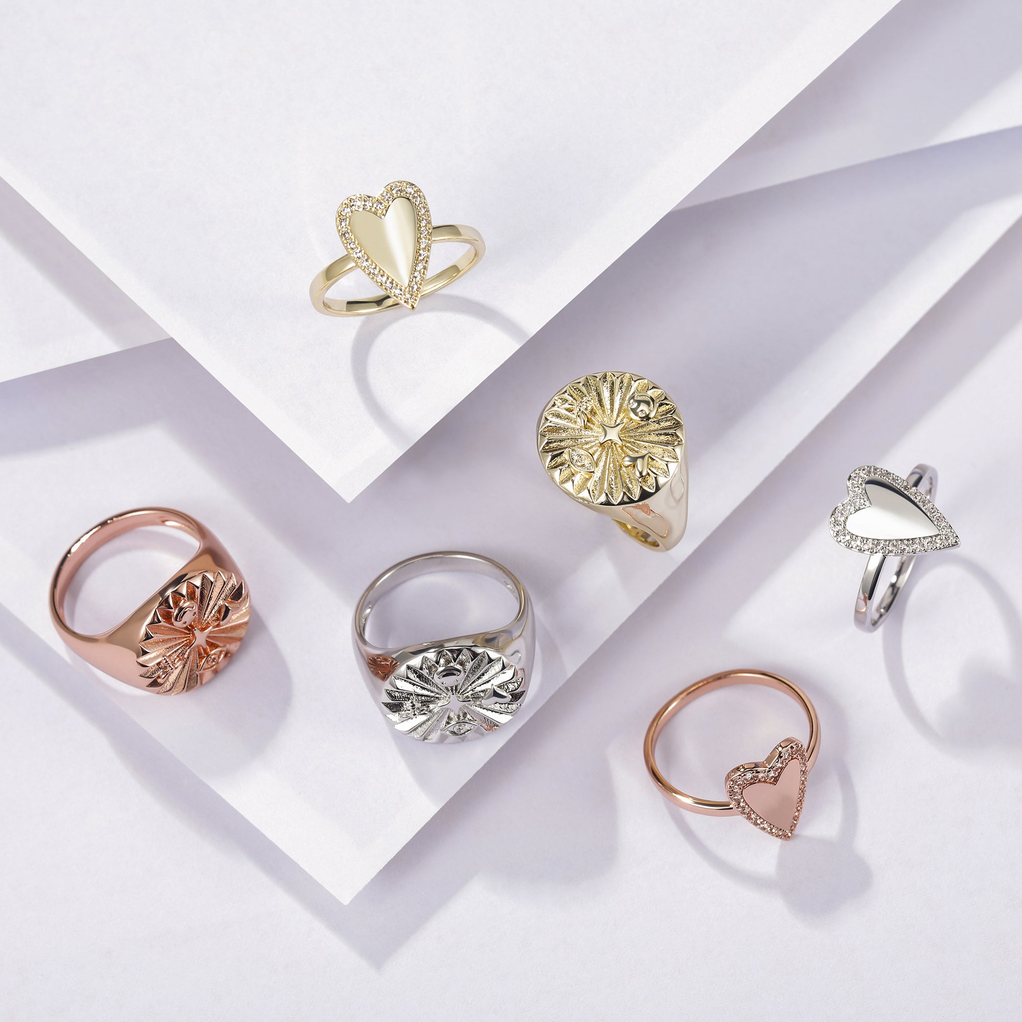 Anello in oro massiccio a forma di cuore