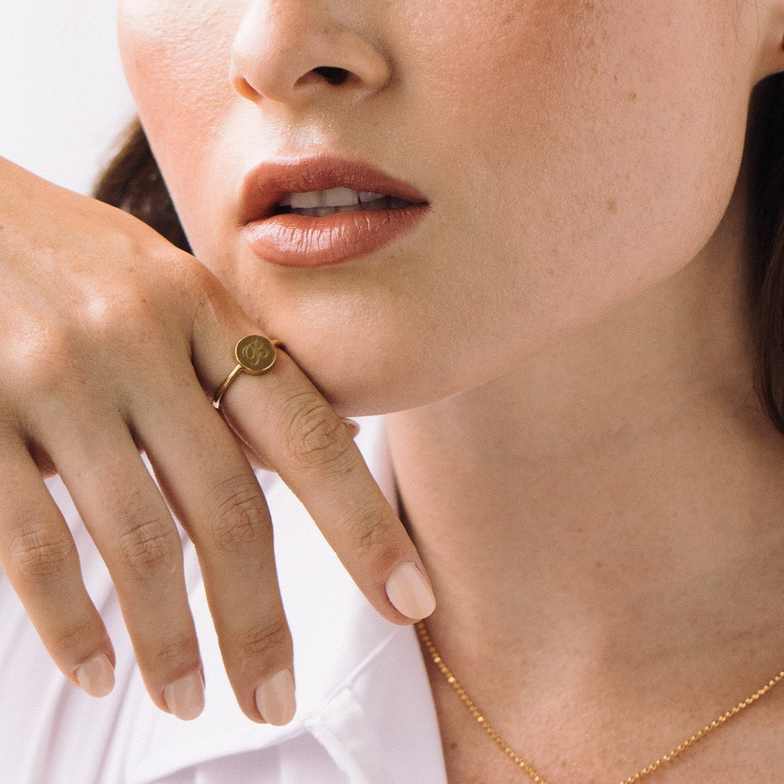 Anello semplice a forma di moneta personalizzato